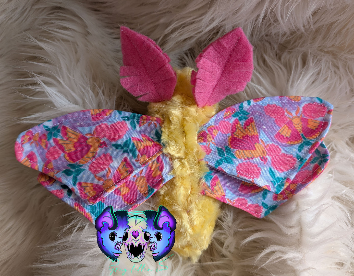 Rosy Moth