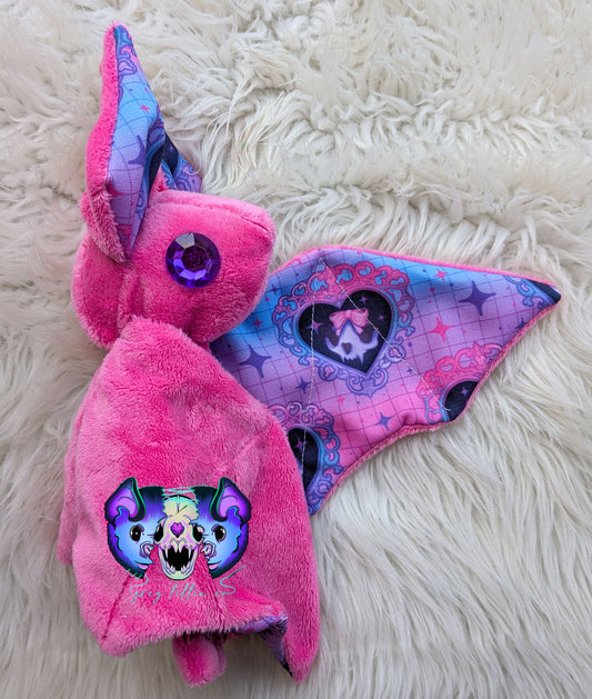 Framed Skull Large Gem Eye Bat