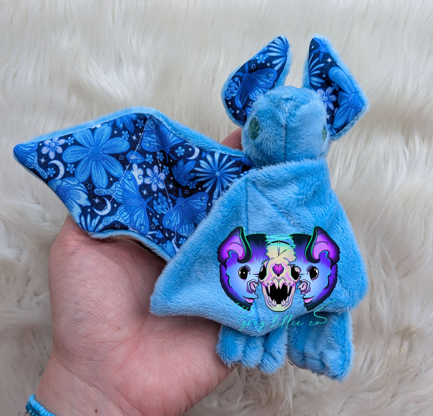 Blue Crystal Moths Regular Gem Eye Bat