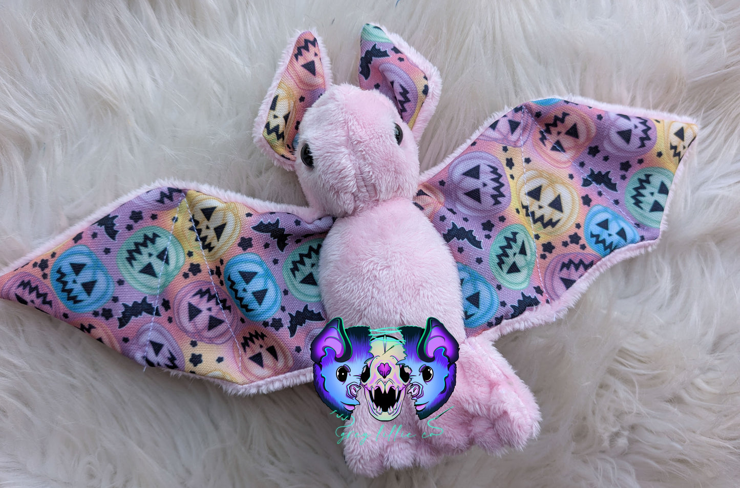 Pastel Jack-o'-lantern Bat